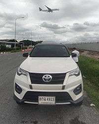 รถsuv 7ทีนั่ง